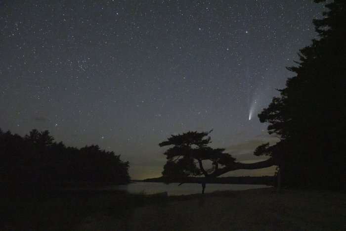 Comet C2020 F3( NEOWISE) at Keji